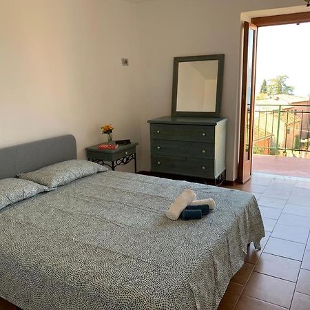 Casa Lisetta, 3-Room Apartment With Lake View Torri Del Benaco Dış mekan fotoğraf