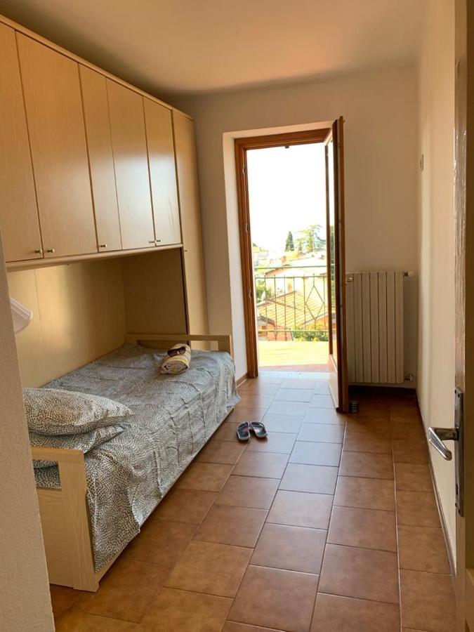 Casa Lisetta, 3-Room Apartment With Lake View Torri Del Benaco Dış mekan fotoğraf